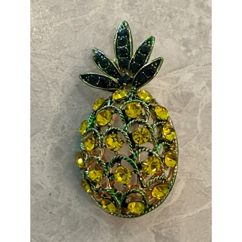 Gold Tone Pineapple Rhinestone Brooch Yellow Green Crystal Tropical Pin